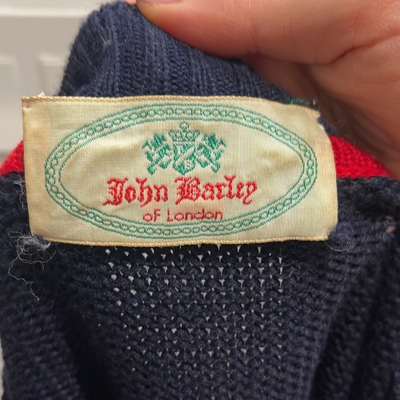 John Barley of London Vintage Preppy Navy V-Neck Cable-Knit Sweater - Picture 5 of 6